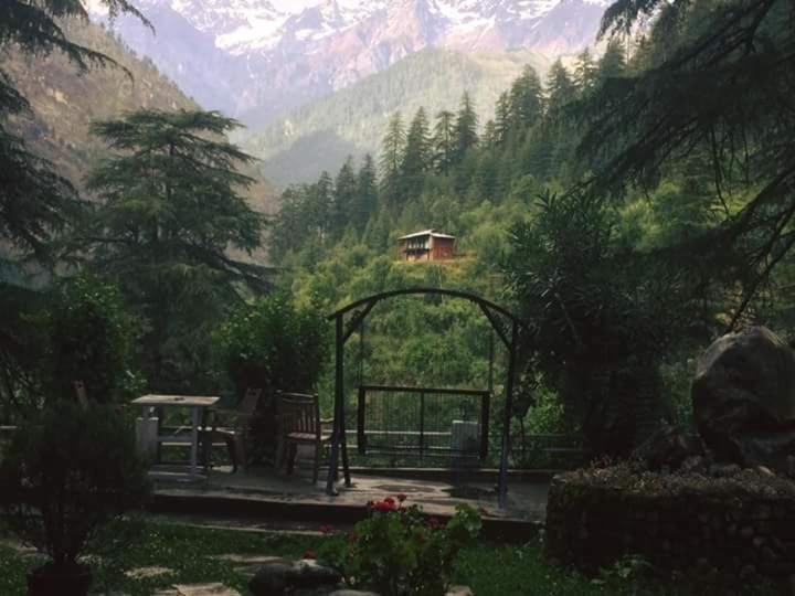 Hotel Deep Forest Kasol Ngoại thất bức ảnh